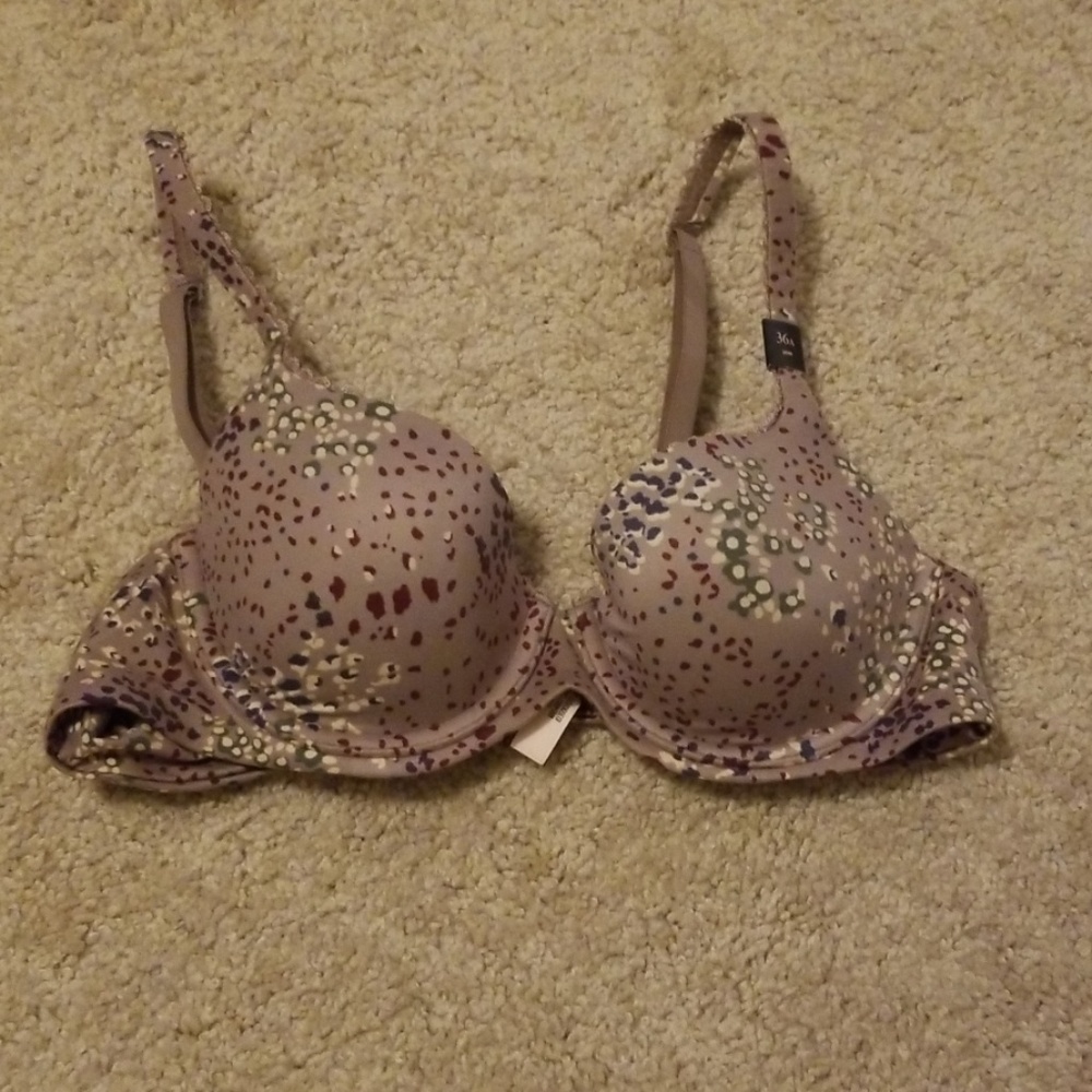 NWT Victoria's Secret Demi Bra/36A